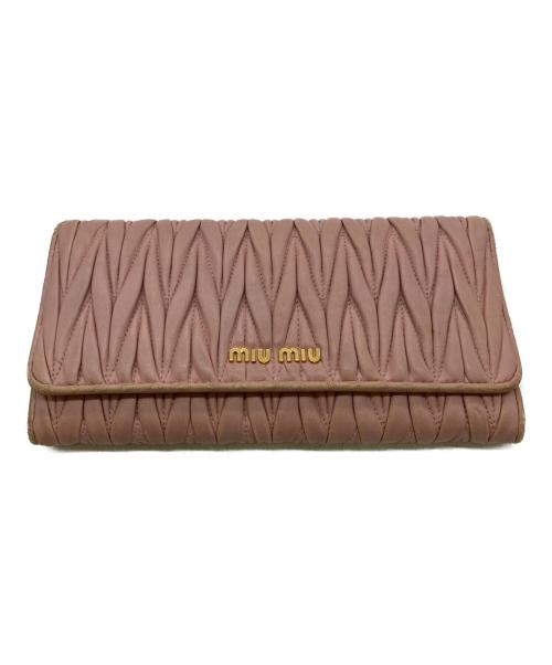 MIU MIU（ミュウミュウ）MIU MIU (ミュウミュウ) マテラッセ長財布 ピンクの古着・服飾アイテム