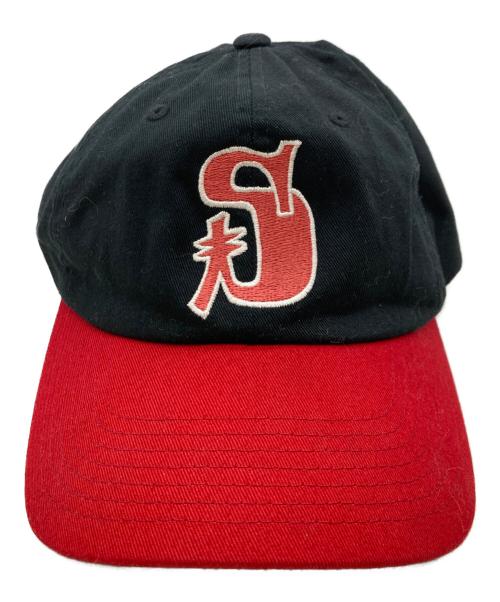 stussy（ステューシー）stussy (ステューシー) Vintage S Low Pro Snapback Cap ブラック×レッドの古着・服飾アイテム