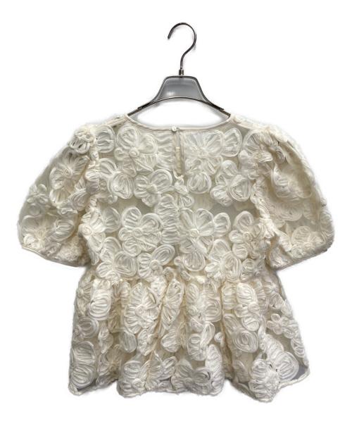 ORGUE（オルグ）ORGUE (オルグ) フラワーエンブロイダリーブラウス ベージュ サイズ:Fの古着・服飾アイテム