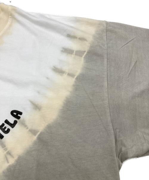 MM6 Maison Margiela（エムエムシックスメゾンマルジェラ）MM6 Maison Margiela (エムエムシックスメゾンマルジェラ) スマイリーデザインナンバリングロゴプリントＴシャツ ホワイト×ベージュ サイズ:16の古着・服飾アイテム