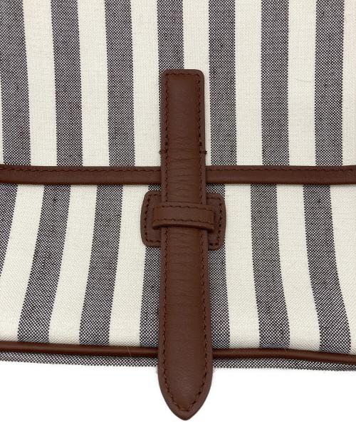 WEEKEND Max Mara（ウィークエンド マックスマーラ）Weekend Max Mara (ウィークエンド マックスマーラ) CROSS BODY BAG ホワイト×グレーの古着・服飾アイテム