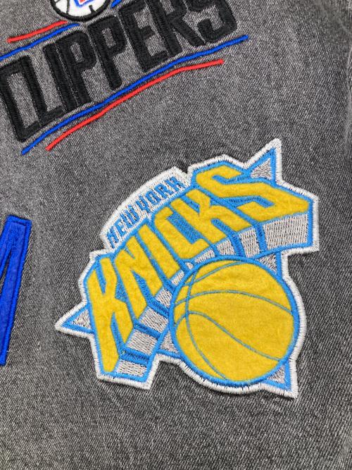 NBA（エヌビーエー）NBA (エヌビーエー) FREAK'S STORE (フリークスストア) NBA チーム刺繍 ビックシルエット デニムショーツ グレー サイズ:Lの古着・服飾アイテム