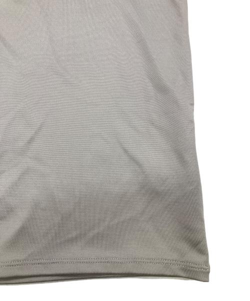 anuans（アニュアンス）anuans (アニュアンス) グロッシーカットトップス グレー サイズ:FREEの古着・服飾アイテム