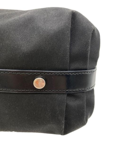 TOUT Y EST（トゥティエ）TOUT Y EST (トゥティエ) カノ トワル スモールバッグ ブラックの古着・服飾アイテム