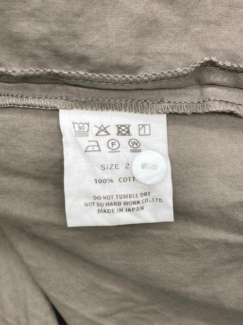 Toujours（トゥジュー）Toujours (トゥジュー) コットントリプルヤーンツイルシャツ カーキ サイズ:2の古着・服飾アイテム