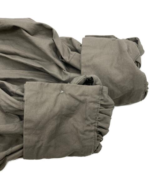 Toujours（トゥジュー）Toujours (トゥジュー) コットントリプルヤーンツイルシャツ カーキ サイズ:2の古着・服飾アイテム