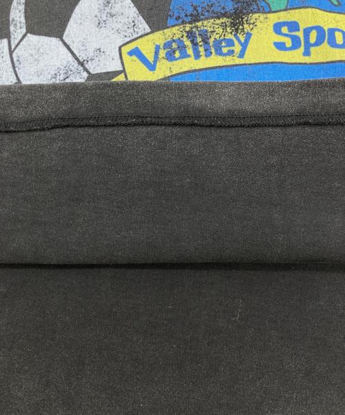 VALE FOREVER（ヴェルフォーエヴァー）VALE FOREVER (ヴェルフォーエヴァー) FUTBALL TEE ブラック サイズ:M 未使用品の古着・服飾アイテム