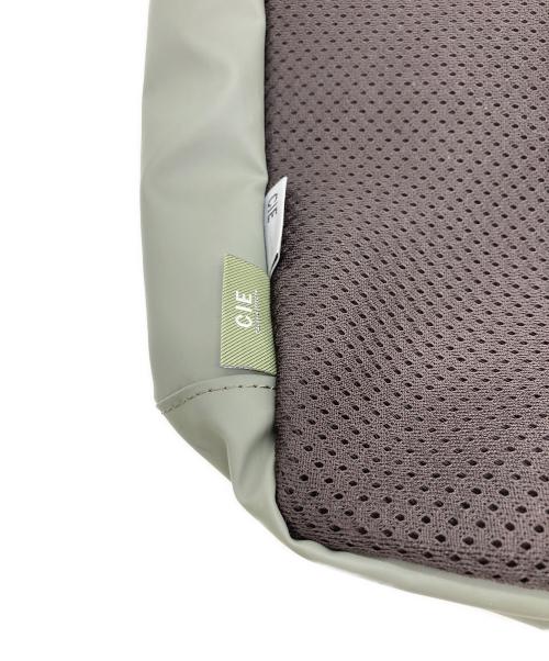 CIE（シー）CIE (シー) GRID3 SHOULDERBAG-02 カーキの古着・服飾アイテム