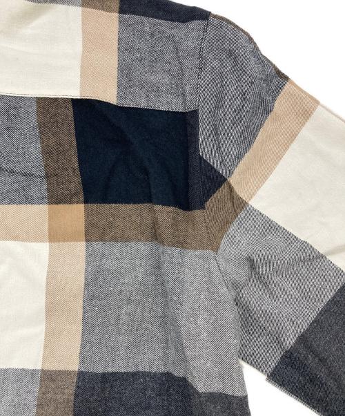 BLUE LABEL CRESTBRIDGE（ブルーレーベルクレストブリッジ）BLUE LABEL CRESTBRIDGE (ブルーレーベルクレストブリッジ) チェックシャツ グレー×ブラック サイズ:SIZE36の古着・服飾アイテム