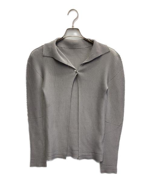 me ISSEY MIYAKE（ミーイッセイ ミヤケ）me ISSEY MIYAKE (ミーイッセイ ミヤケ) ハイネックプリーツカーディガン グレー サイズ:FREEの古着・服飾アイテム