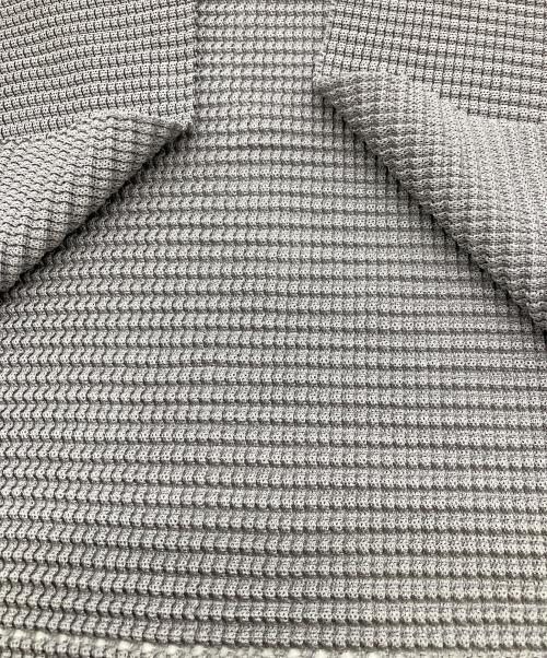 me ISSEY MIYAKE（ミーイッセイ ミヤケ）me ISSEY MIYAKE (ミーイッセイ ミヤケ) ハイネックプリーツカーディガン グレー サイズ:FREEの古着・服飾アイテム