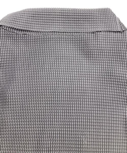 me ISSEY MIYAKE（ミーイッセイ ミヤケ）me ISSEY MIYAKE (ミーイッセイ ミヤケ) ハイネックプリーツカーディガン グレー サイズ:FREEの古着・服飾アイテム