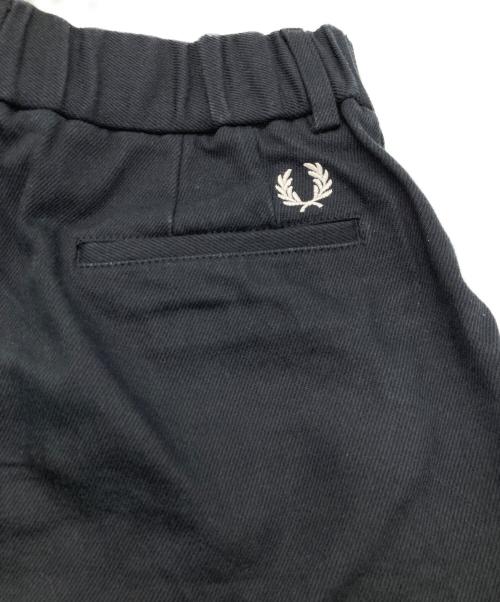 FRED PERRY（フレッドペリー）FRED PERRY (フレッドペリー) ハーフパンツ ブラック サイズ:36の古着・服飾アイテム