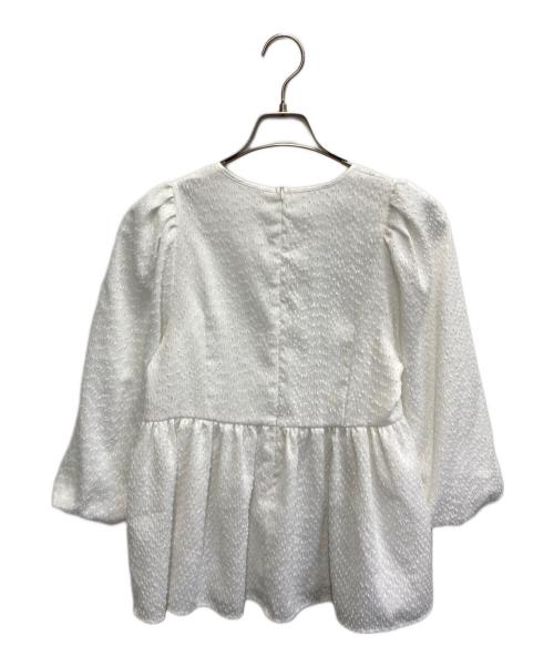 La TOTALITE（ラ ト―タリテ）La TOTALITE (ラ ト―タリテ) ジャガードペプラムブラウス ホワイト サイズ:FREEの古着・服飾アイテム