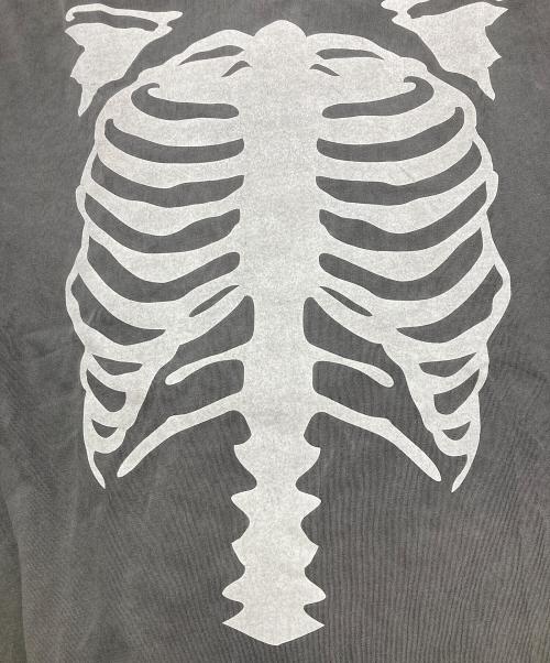 VANSON（バンソン）VANSON (バンソン) SKELTON BONES-Pigment Dyed Tee グレー サイズ:Mの古着・服飾アイテム
