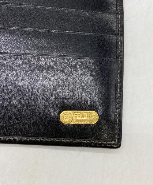 FENDI（フェンディ）FENDI (フェンディ) ズッカ柄長財布 ブラウンの古着・服飾アイテム