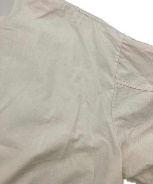 blanc basque（ブランバスク）BLANC basque (ブランバスク) コットンテンセルツイルシャツブルゾン ベージュ サイズ:38の古着・服飾アイテム
