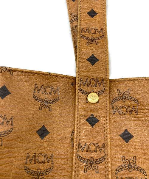 MCM（エムシーエム）MCM (エムシーエム) モノグラム 柄 トートバッグ ブラウンの古着・服飾アイテム