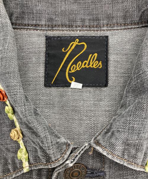 Needles（ニードルズ）Needles (ニードルズ) フラワ装飾デニムジャケット グレー サイズ:Mの古着・服飾アイテム