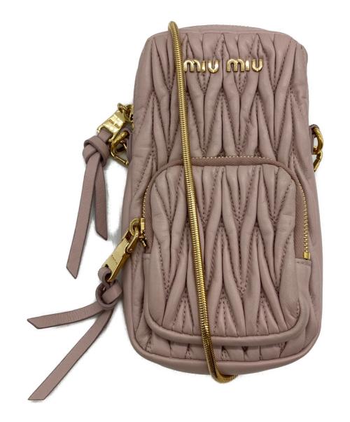 MIU MIU（ミュウミュウ）MIU MIU (ミュウミュウ) マテラッセ レザーショルダーポーチ ピンク×ゴールドの古着・服飾アイテム
