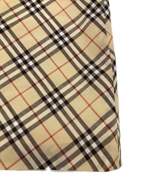 BURBERRY BLUE LABEL（バーバリー ブルー レーベル）BURBERRY BLUE LABEL (バーバリー ブルー レーベル) ノバチェックスカート ベージュ サイズ:36の古着・服飾アイテム