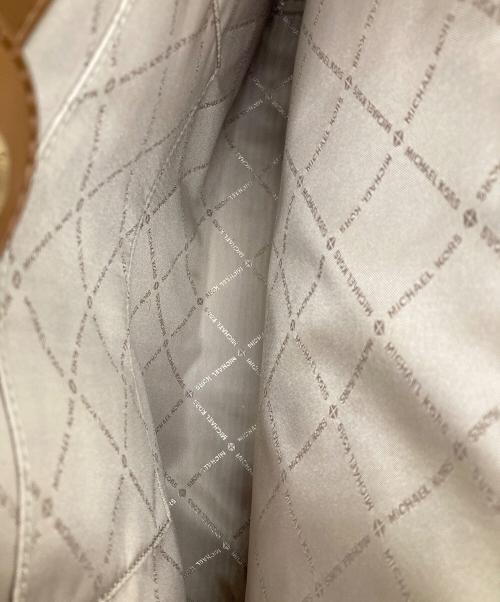 MICHAEL KORS（マイケルコース）MICHAEL KORS (マイケルコース) シグネチャートートバッグ ベージュの古着・服飾アイテム