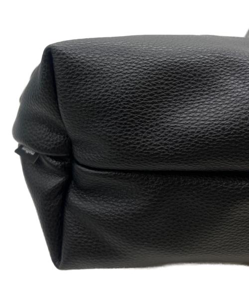 meltum（メルタム）meltum (メルタム) LEATHER MESSENGER BAG ブラックの古着・服飾アイテム