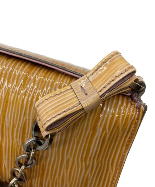 Salvatore Ferragamo（サルヴァトーレ フェラガモ）Salvatore Ferragamo (サルヴァトーレ フェラガモ) ヴァラパテントレザーチェーンワンショルダーバッグ ブラウンの古着・服飾アイテム