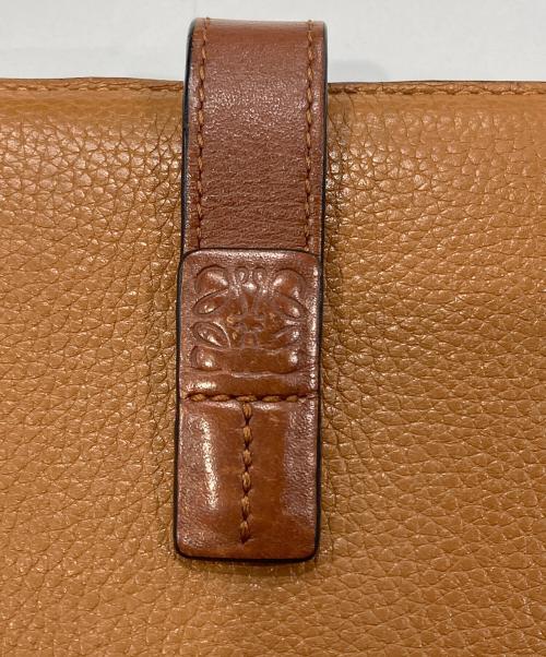 LOEWE（ロエベ）LOEWE (ロエベ) バーティカルウォレット ブラウン×レッドの古着・服飾アイテム