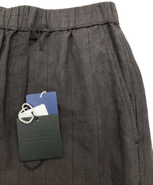 yoko sakamoto（ヨーコサカモト）YOKO SAKAMOTO (ヨーコサカモト) SHIPS (シップス) EASY SHORTS グレー サイズ:M 未使用品の古着・服飾アイテム