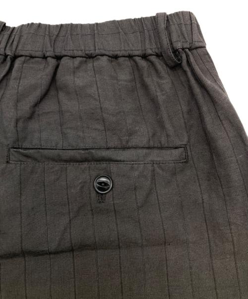 yoko sakamoto（ヨーコサカモト）YOKO SAKAMOTO (ヨーコサカモト) SHIPS (シップス) EASY SHORTS グレー サイズ:M 未使用品の古着・服飾アイテム