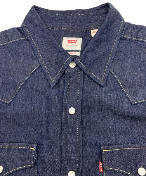 LEVI'S（リーバイス）LEVI'S (リーバイス) ウエスタンシャツ ネイビー サイズ:Lの古着・服飾アイテム