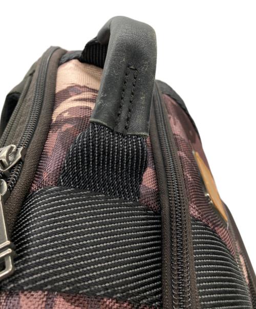 TUMI（トゥミ）TUMI (トゥミ) カモフラシェパードバックパック ブラウン×ブラックの古着・服飾アイテム