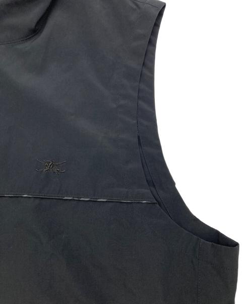 BURBERRY GOLF（バーバリーゴルフ）BURBERRY GOLF (バーバリーゴルフ) 刺繍ロゴフルジップベスト ブラック サイズ:LLの古着・服飾アイテム