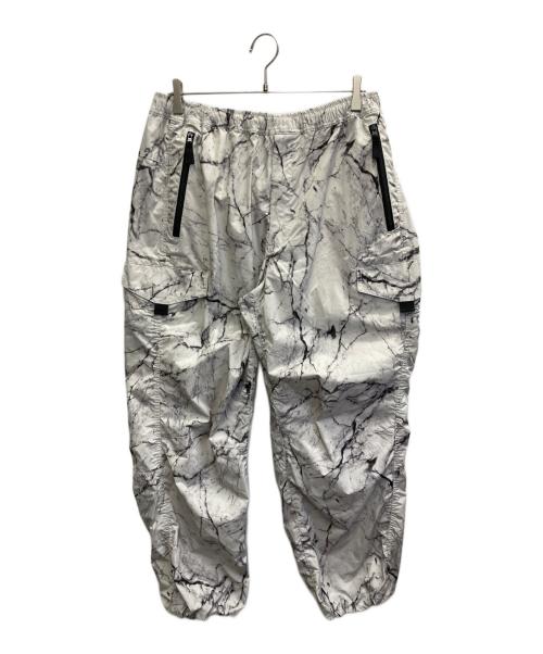 BEAMS（ビームス）BEAMS (ビームス) 撥水 総柄プリント スノー オーバーパンツ ホワイト×ブラック サイズ:Mの古着・服飾アイテム