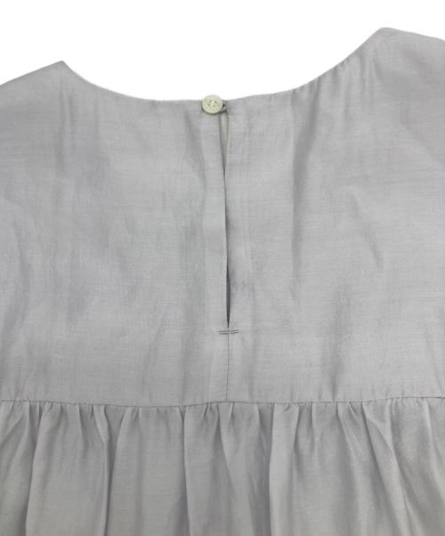 anuans（アニュアンス）anuans (アニュアンス) テンセルリッチオーガンティアードワンピース ホワイト サイズ:size1の古着・服飾アイテム