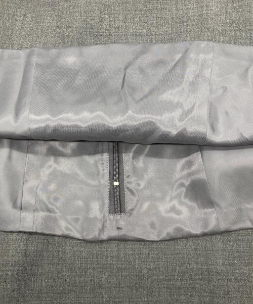 anuans（アニュアンス）anuans (アニュアンス) オブジェクトフレアトップス グレー サイズ:size1の古着・服飾アイテム