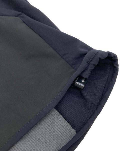 Patagonia（パタゴニア）Patagonia (パタゴニア) アズハイブリッドジャケット ブラック サイズ:XLの古着・服飾アイテム