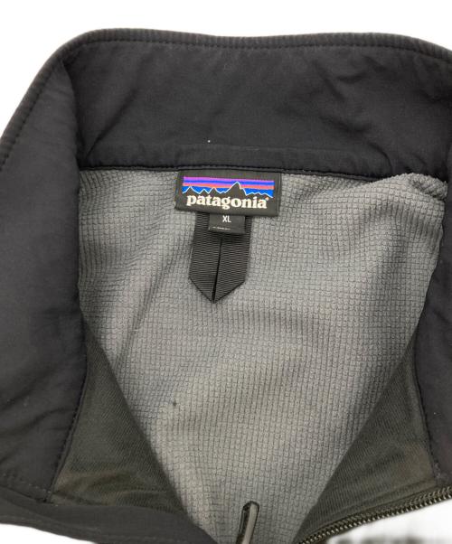 Patagonia（パタゴニア）Patagonia (パタゴニア) アズハイブリッドジャケット ブラック サイズ:XLの古着・服飾アイテム