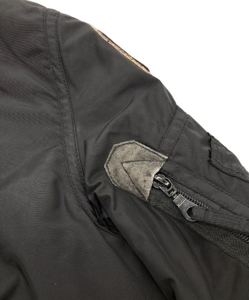 PARAJUMPERS（パラジャンパーズ）Parajumpers (パラジャンパーズ) フライトジャケット ブラック サイズ:Lの古着・服飾アイテム