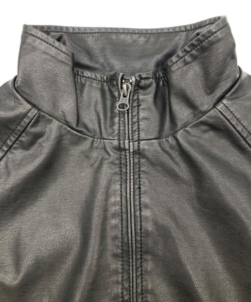 FREAK'S STORE（フリークスストア）FREAK'S STORE (フリークスストア) ウォッシュ加工 レザレッド スタンドカラー ジップアップ ショートブルゾン ブラック サイズ:Lの古着・服飾アイテム