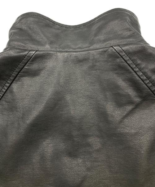 FREAK'S STORE（フリークスストア）FREAK'S STORE (フリークスストア) ウォッシュ加工 レザレッド スタンドカラー ジップアップ ショートブルゾン ブラック サイズ:Lの古着・服飾アイテム
