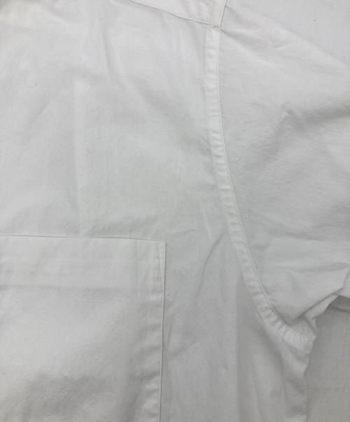 nanamica（ナナミカ）nanamica (ナナミカ) バンドカラーシャツ ホワイト サイズ:Sの古着・服飾アイテム