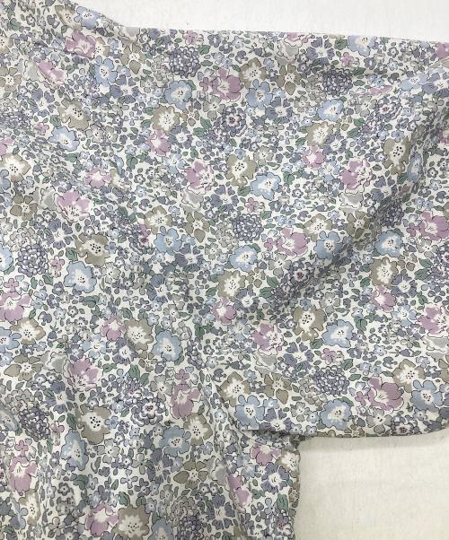 Toujours（トゥジュー）Toujours (トゥジュー) Short Sleeve Classic Gathered Dress/リバティ プチフラワー プリント コットン ドレス ホワイト×グレー サイズ:Sの古着・服飾アイテム