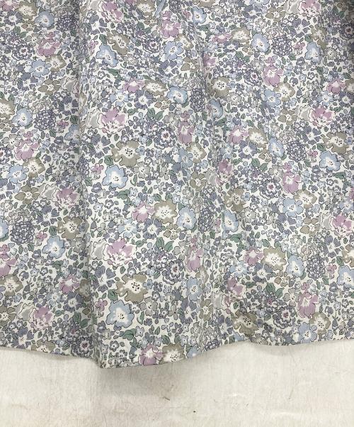 Toujours（トゥジュー）Toujours (トゥジュー) Short Sleeve Classic Gathered Dress/リバティ プチフラワー プリント コットン ドレス ホワイト×グレー サイズ:Sの古着・服飾アイテム