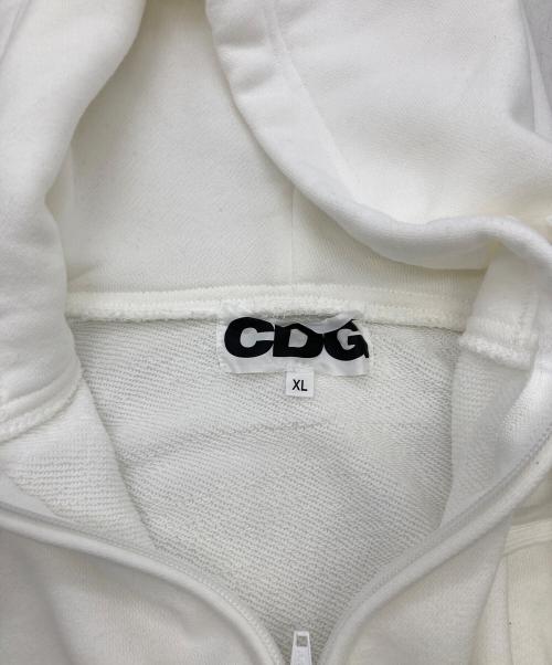 CDG（シーディージー）CDG (シーディージー) AD2024　BIAS DESINED SWEATSHIRT WITH ZIP/捻じれパーカー ホワイト サイズ:XLの古着・服飾アイテム