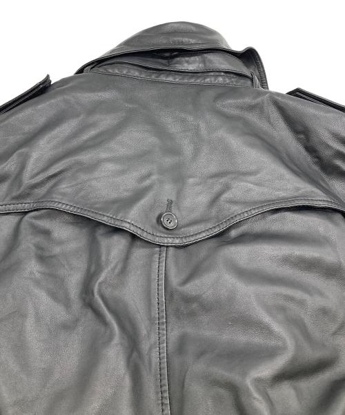 BARNEYS NEWYORK（バーニーズ・ニューヨーク）BARNEYS NEWYORK (バーニーズ・ニューヨーク) レザートレンチコート ブラック サイズ:48の古着・服飾アイテム