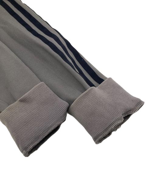 adidas（アディダス）adidas (アディダス) ロゴトラックジャケット グレー サイズ:Lの古着・服飾アイテム