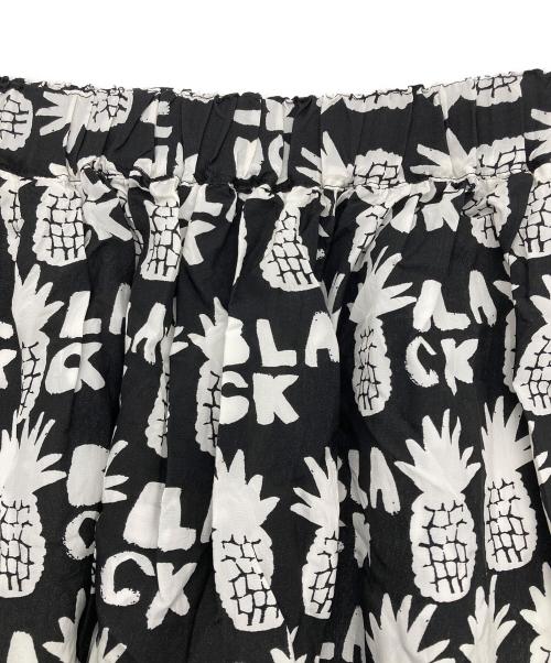 BLACK COMME des GARCONS（ブラックコムデギャルソン）BLACK COMME des GARCONS (ブラックコムデギャルソン) 総柄スカート ホワイト×ブラック サイズ:Mの古着・服飾アイテム