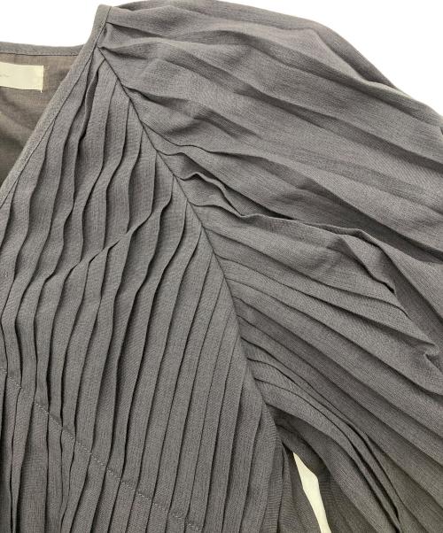 Louren（ローレン）louren (ローレン) all pleats volume dress グレー サイズ:FREEの古着・服飾アイテム